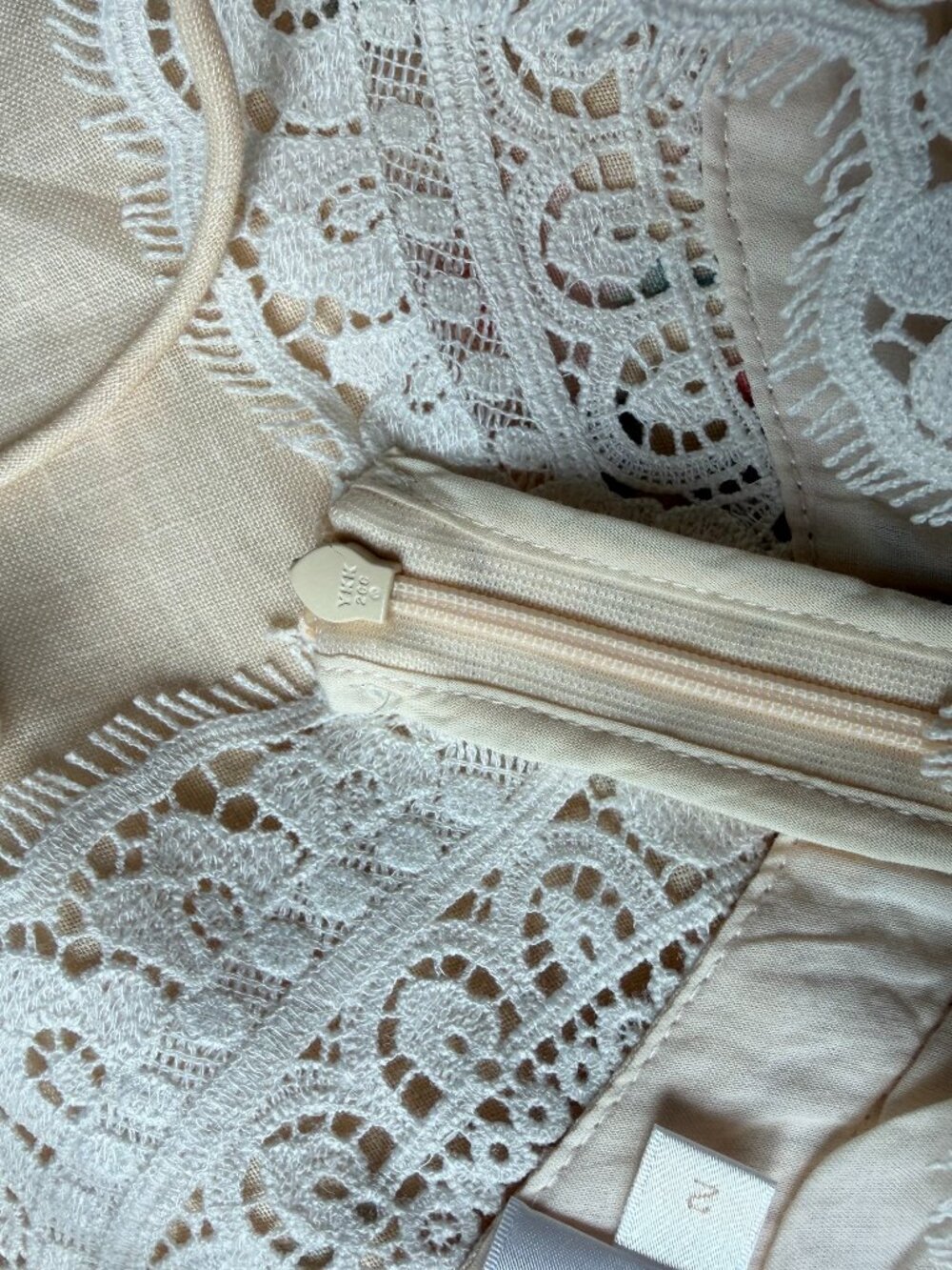 Zimmermann NWOT Everley Belted Lace-Trimmed Floral-Print Linen Midi Dress 2 - Picture 13 of 16